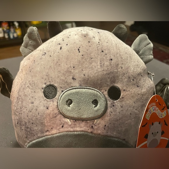 NWT SQUISHMALLOW 8” Gio the Bat Halloween squishmallows new with tags stuffed - Picture 4 of 6